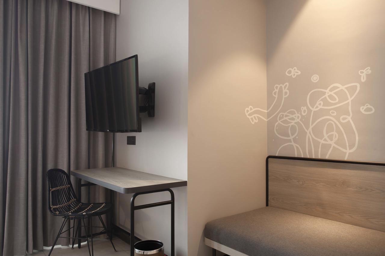 Artotel Yogyakarta Kejayan Экстерьер фото