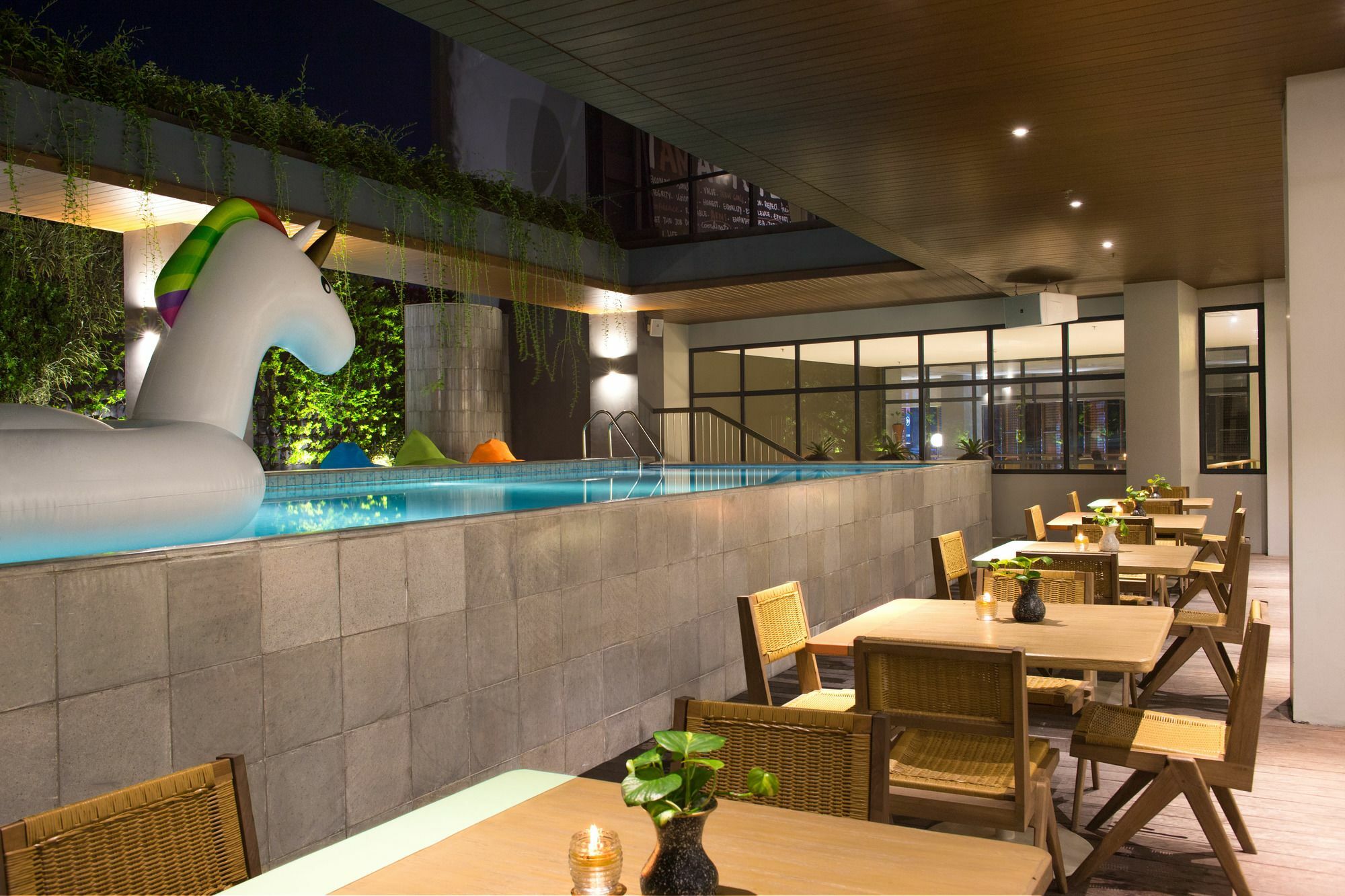 Artotel Yogyakarta Kejayan Экстерьер фото
